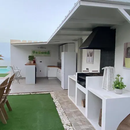 Вилла Malibu Ocean Санта-Крус-де-Тенерифе