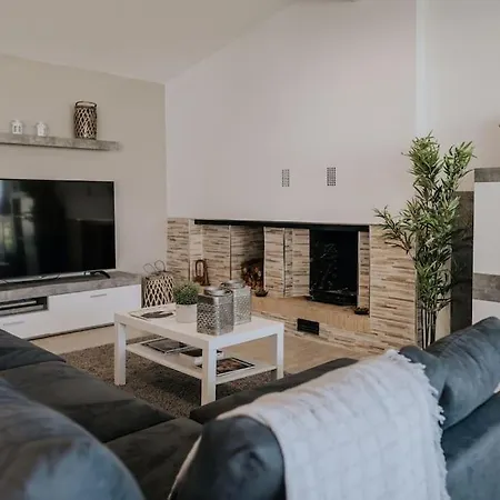 Вилла Malibu Ocean Санта-Крус-де-Тенерифе