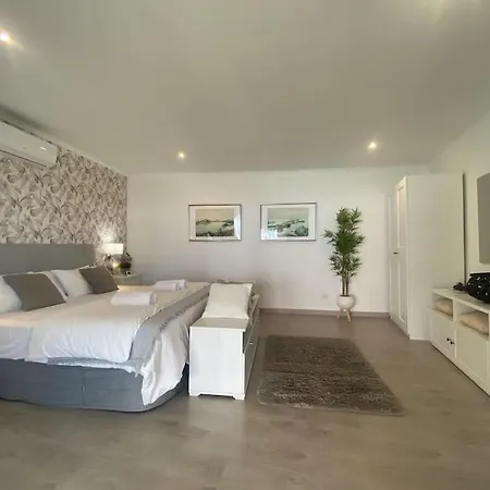 Вилла Malibu Ocean Санта-Крус-де-Тенерифе