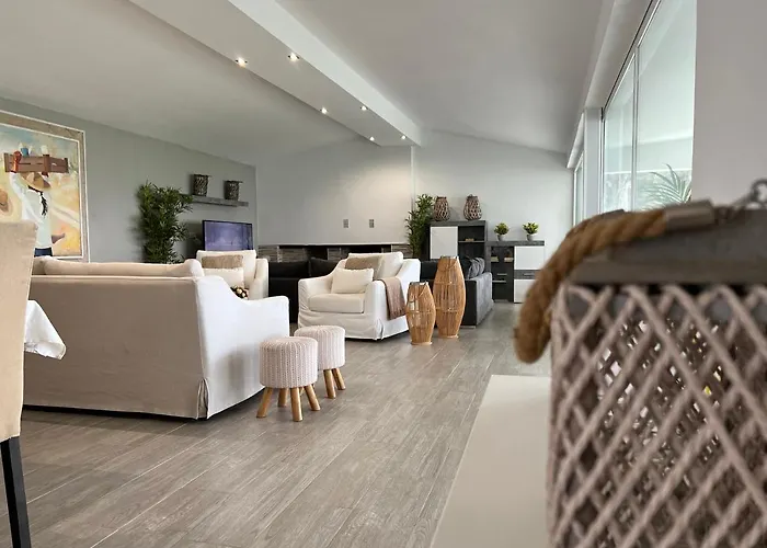 Willa Malibu Ocean *